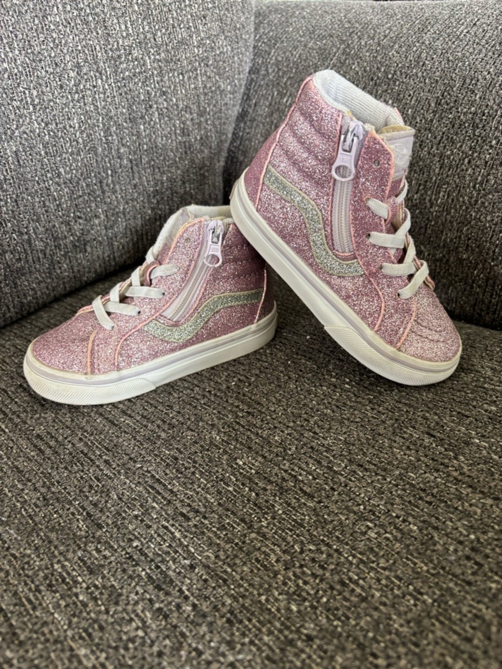 Lilac Mist Glitter Kids High-Top Sneakers with Side Zip Toddler 7.5